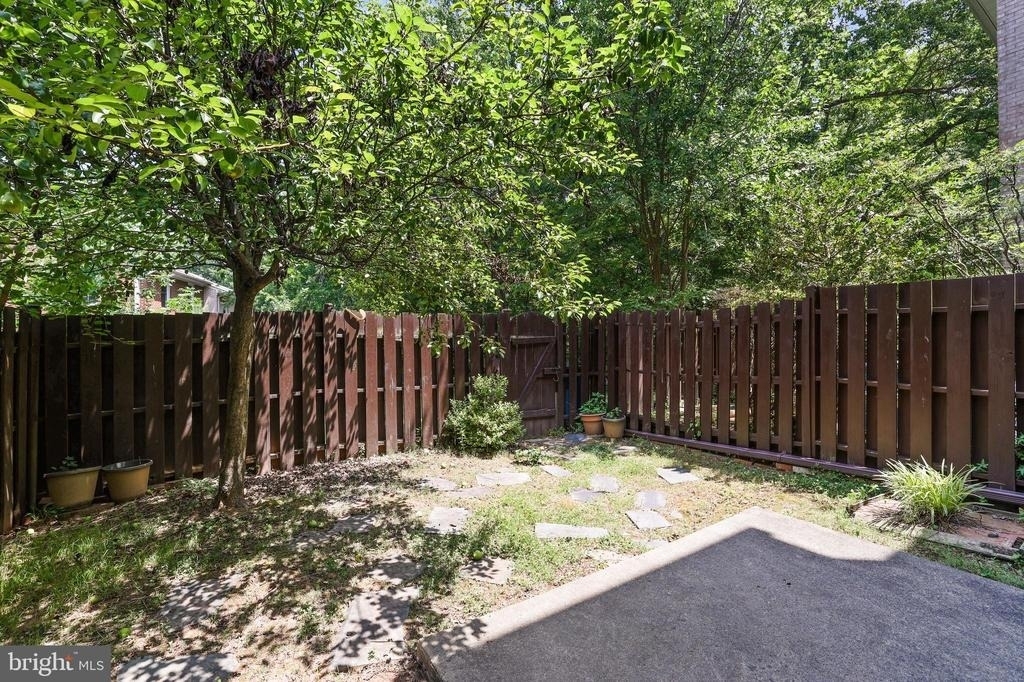 8350 Glastonbury Court - Photo 34