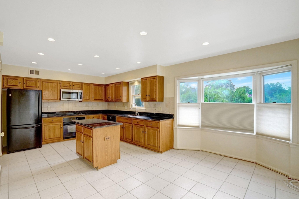 7975 Yancey Drive - Photo 11