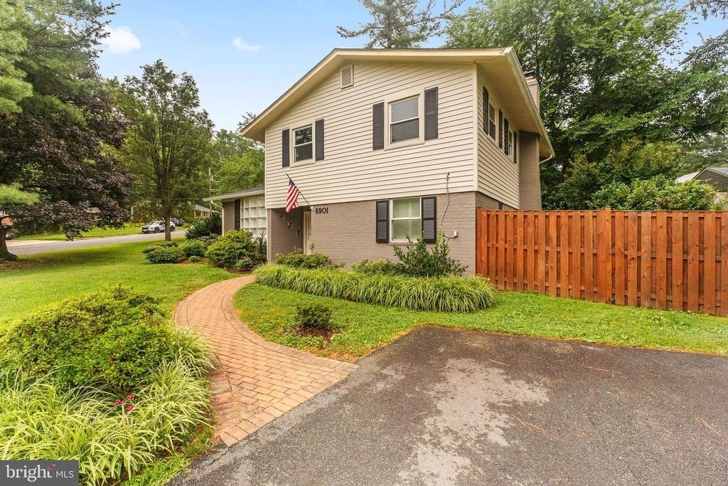 6901 Murray Lane - Photo 5