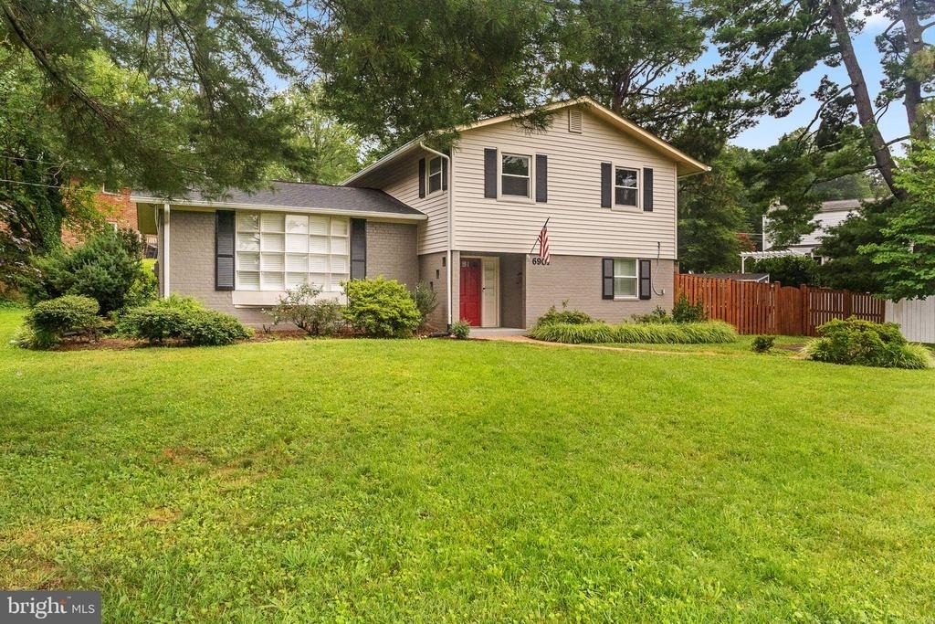 6901 Murray Lane - Photo 3