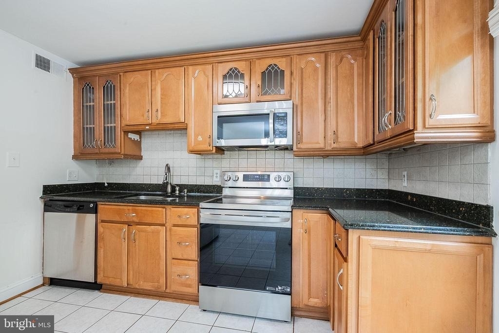 7746 Brandeis Way - Photo 22