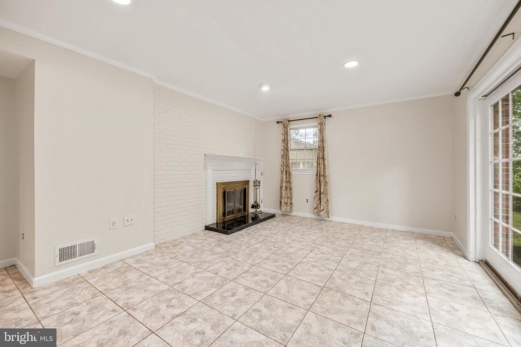 6711 Doane Avenue - Photo 18