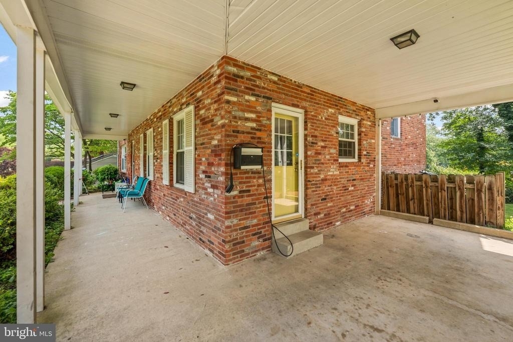 6711 Doane Avenue - Photo 36