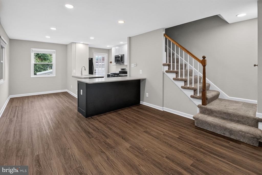 23 Underwood Place - Photo 2