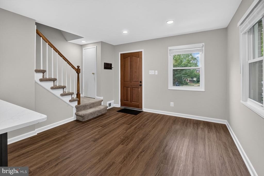 23 Underwood Place - Photo 1