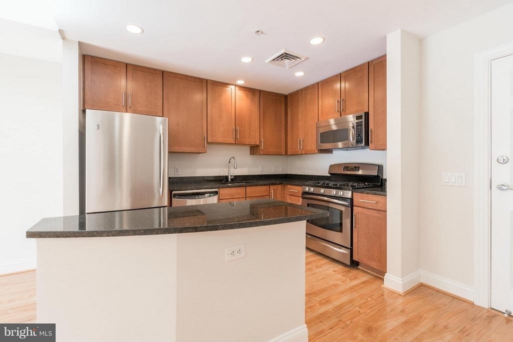525 N Fayette - Photo 3