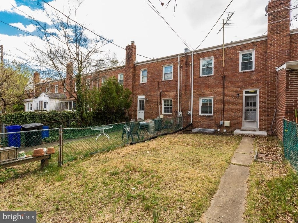 1045 N Monroe Street - Photo 39