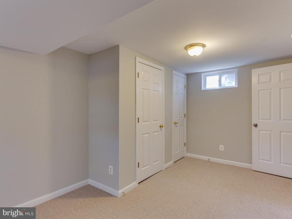 1045 N Monroe Street - Photo 16