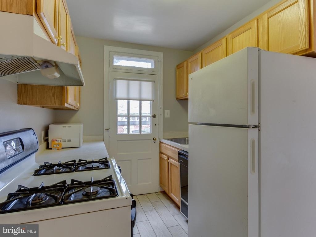 1045 N Monroe Street - Photo 11