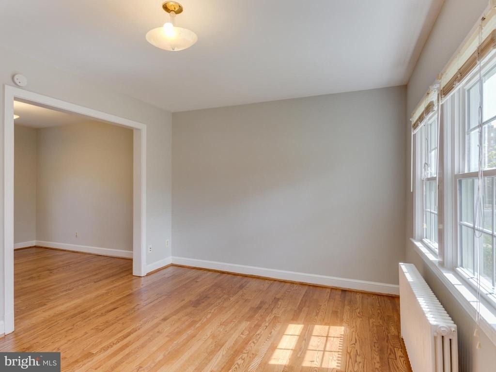 1045 N Monroe Street - Photo 6