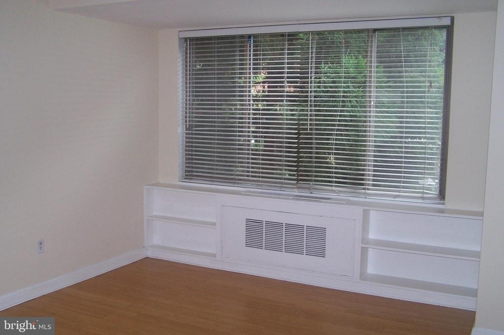 1121 Arlington Blvd. - Photo 4