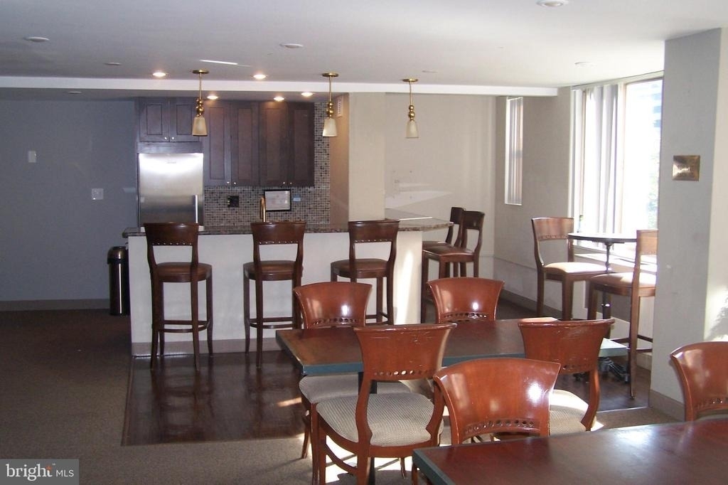 1121 Arlington Blvd. - Photo 11