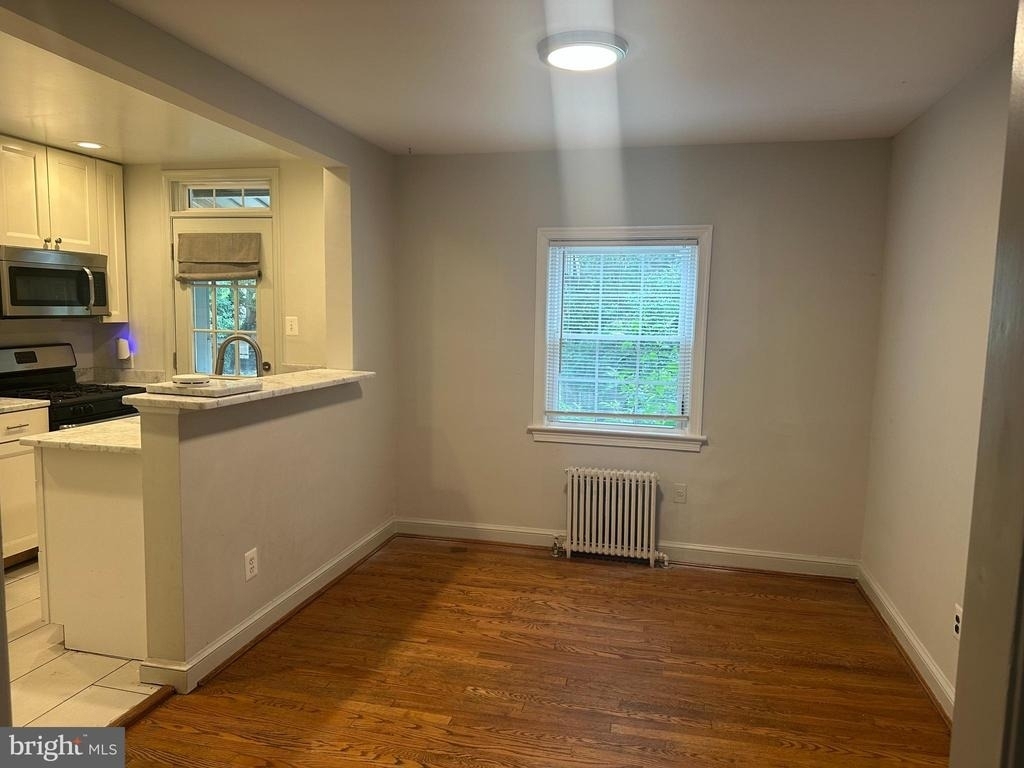 1045 N Nelson Street - Photo 3