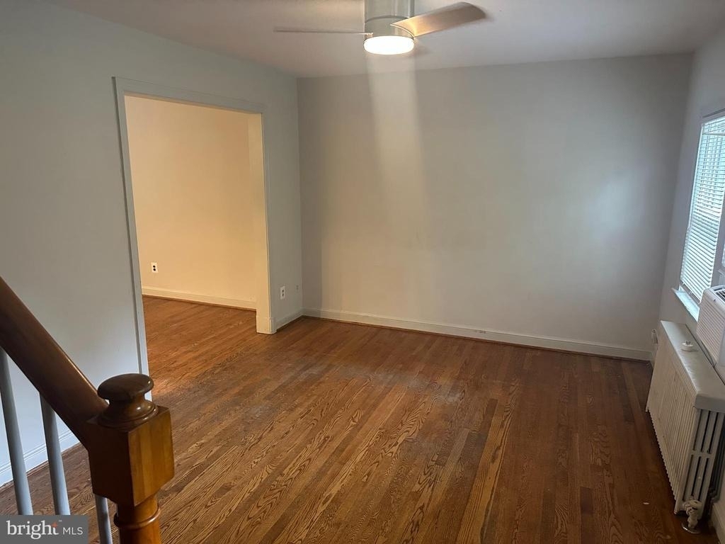 1045 N Nelson Street - Photo 1