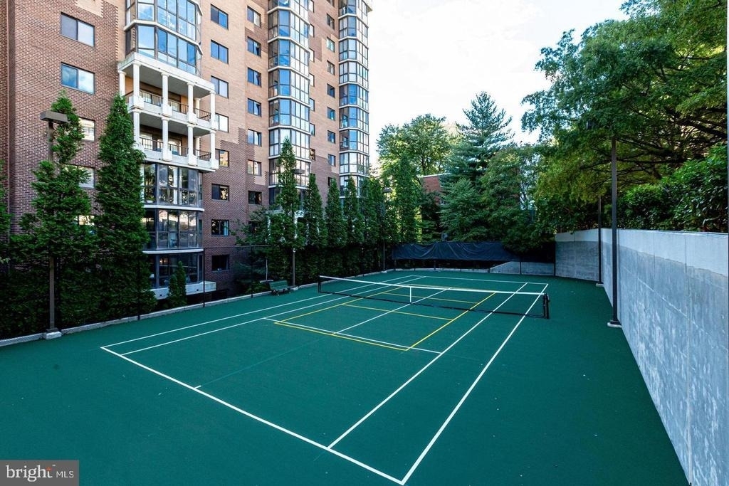 1600 N Oak Street - Photo 18