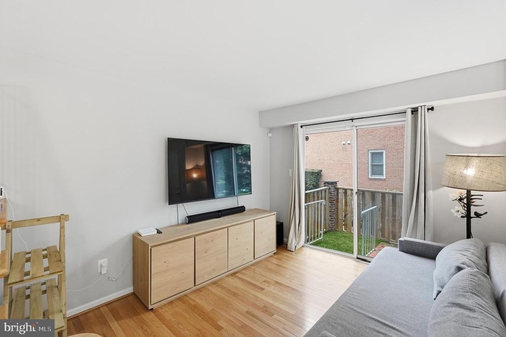 1113 N Vernon Street - Photo 8