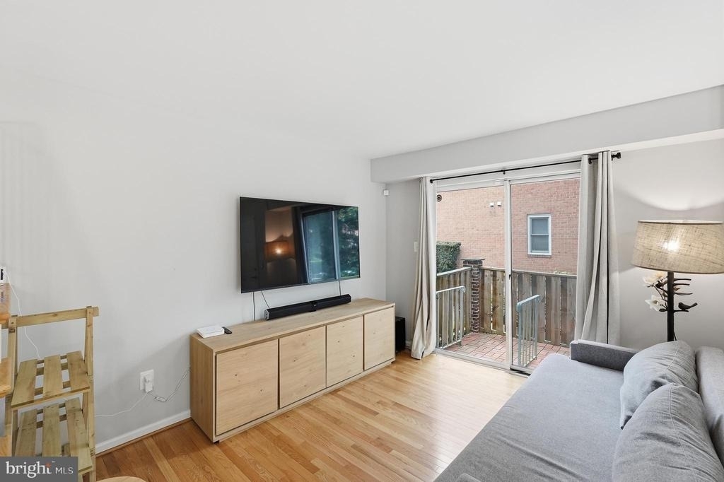 1113 N Vernon Street - Photo 6