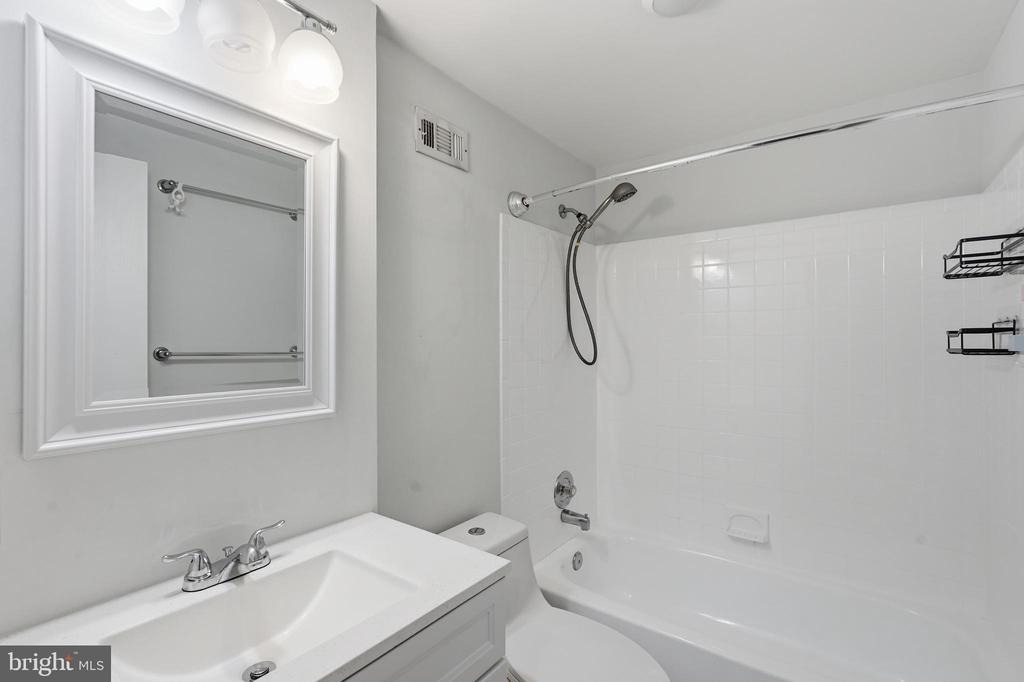 1113 N Vernon Street - Photo 20