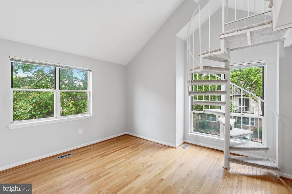 1113 N Vernon Street - Photo 15
