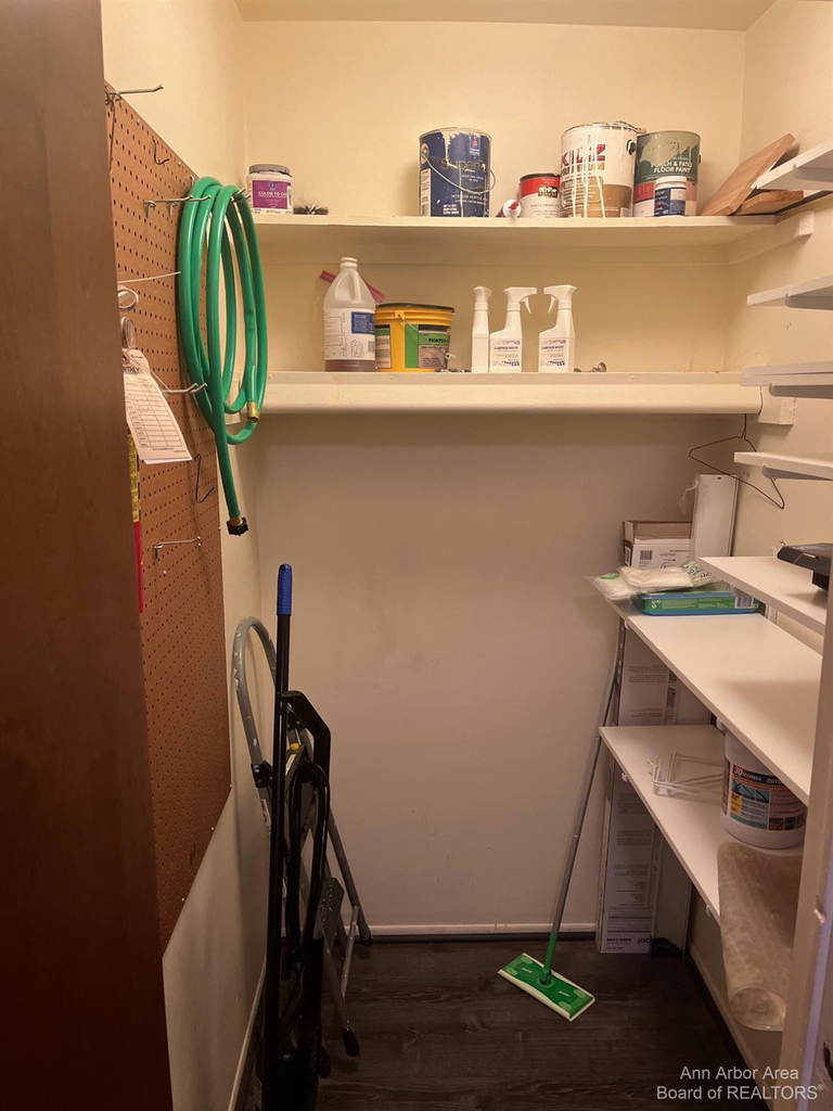 2317 Packard Street - Photo 11