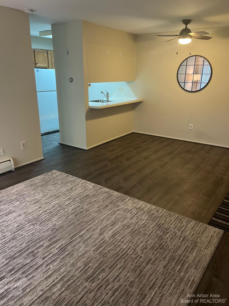 2317 Packard Street - Photo 4