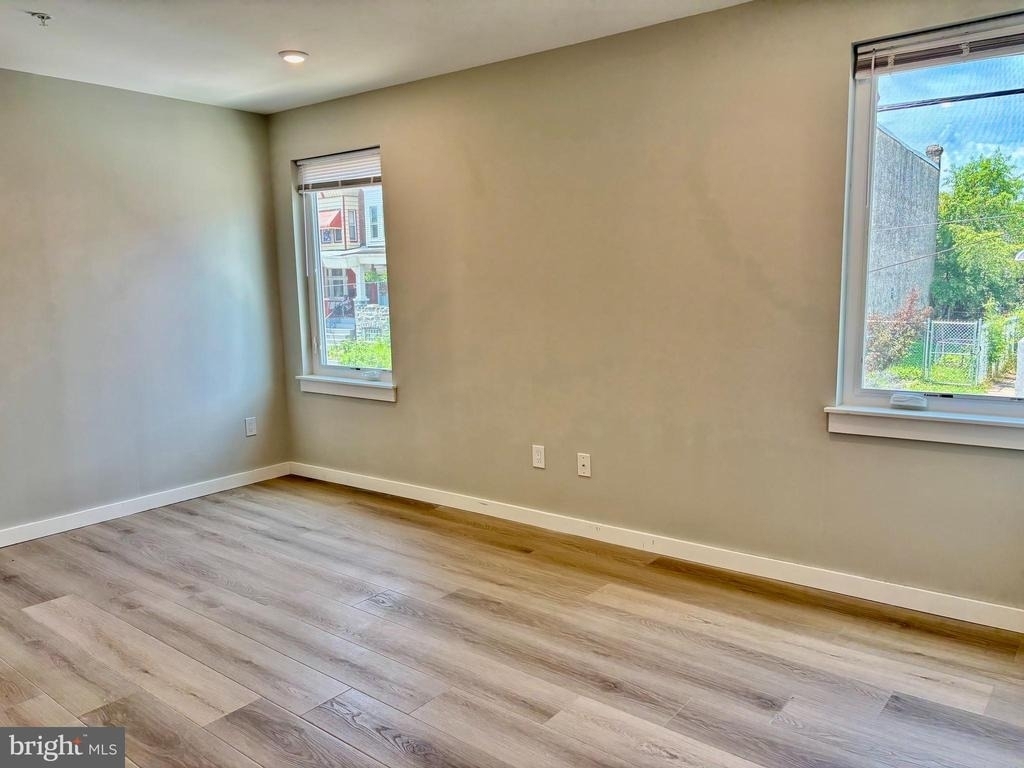 5356 Cedar Avenue - Photo 4