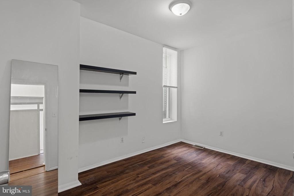 4617 Locust Street - Photo 2