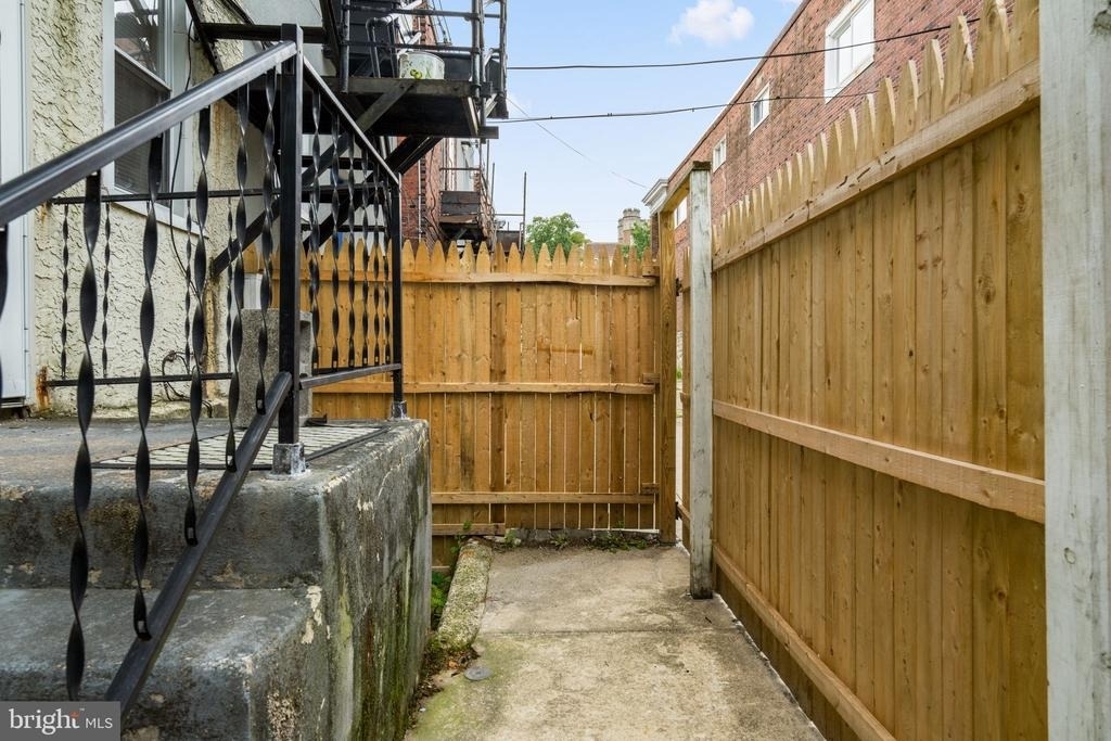 4617 Locust Street - Photo 21
