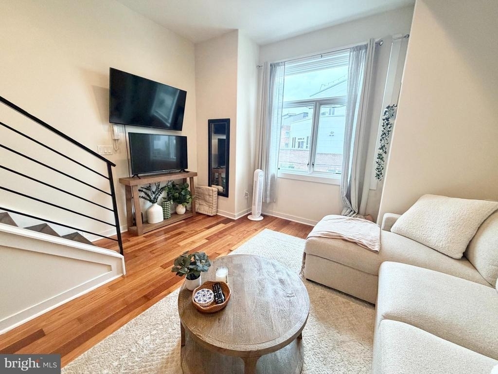 1844 Vineyard Street - Photo 3
