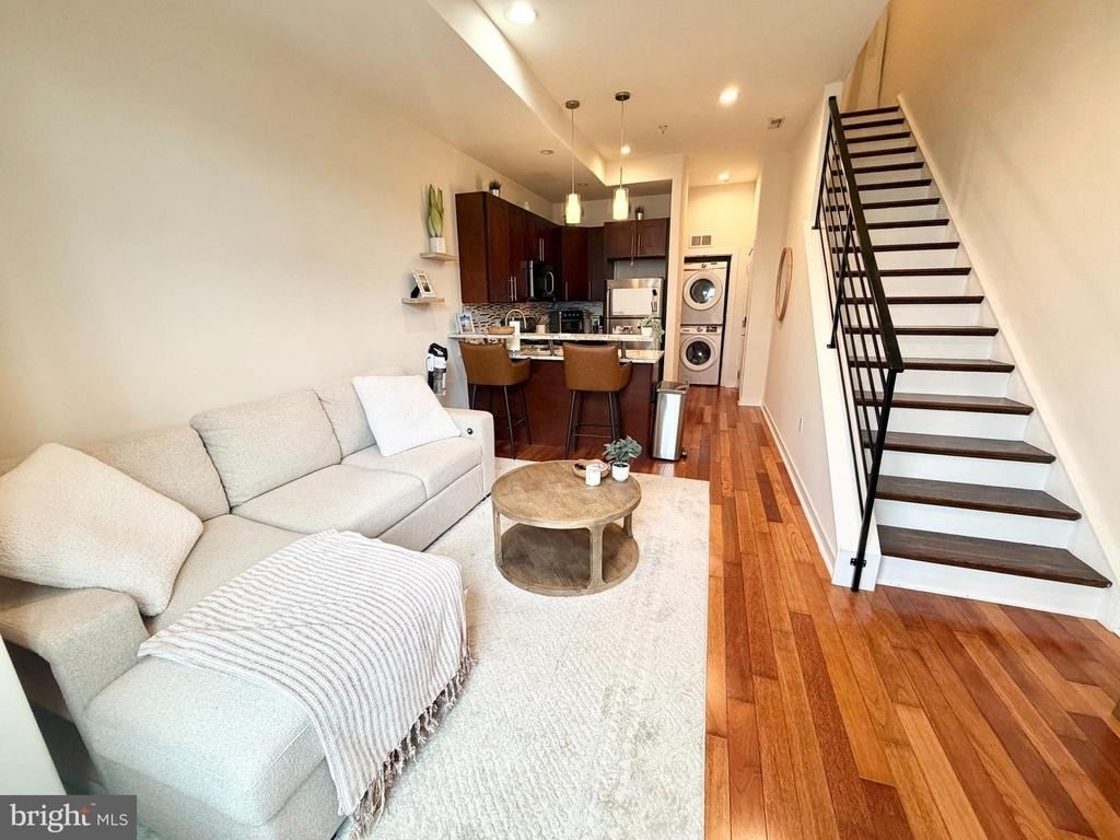 1844 Vineyard Street - Photo 1