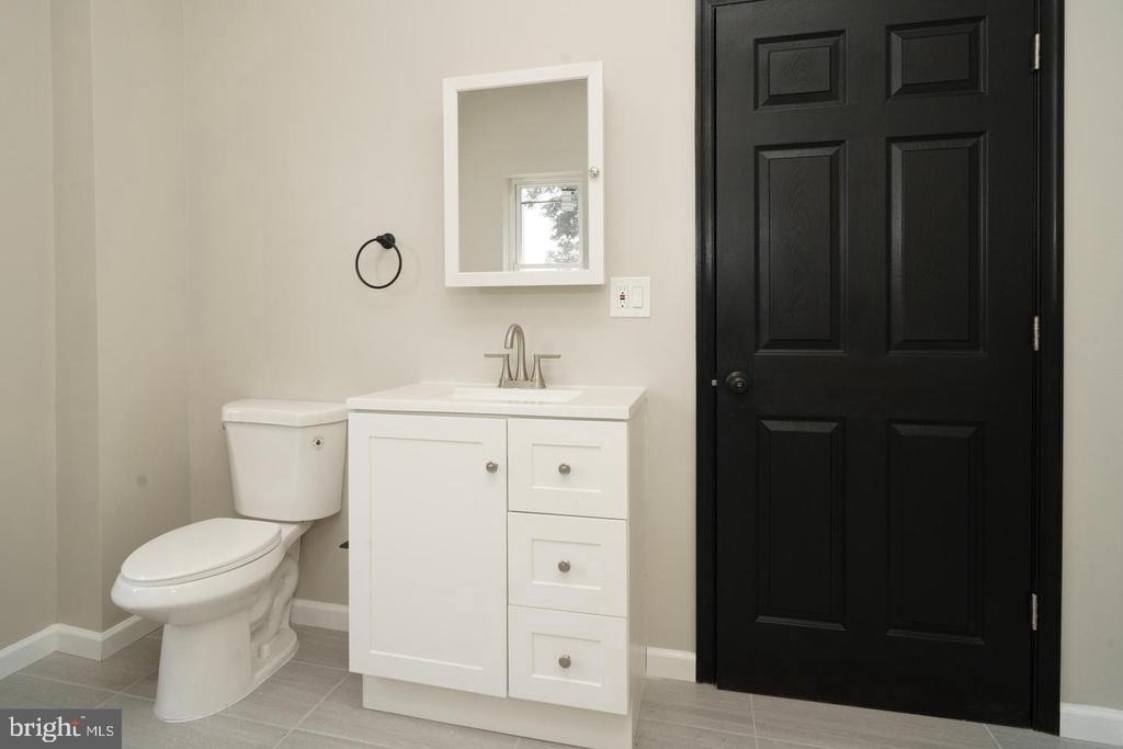 5820 Willows Avenue - Photo 2