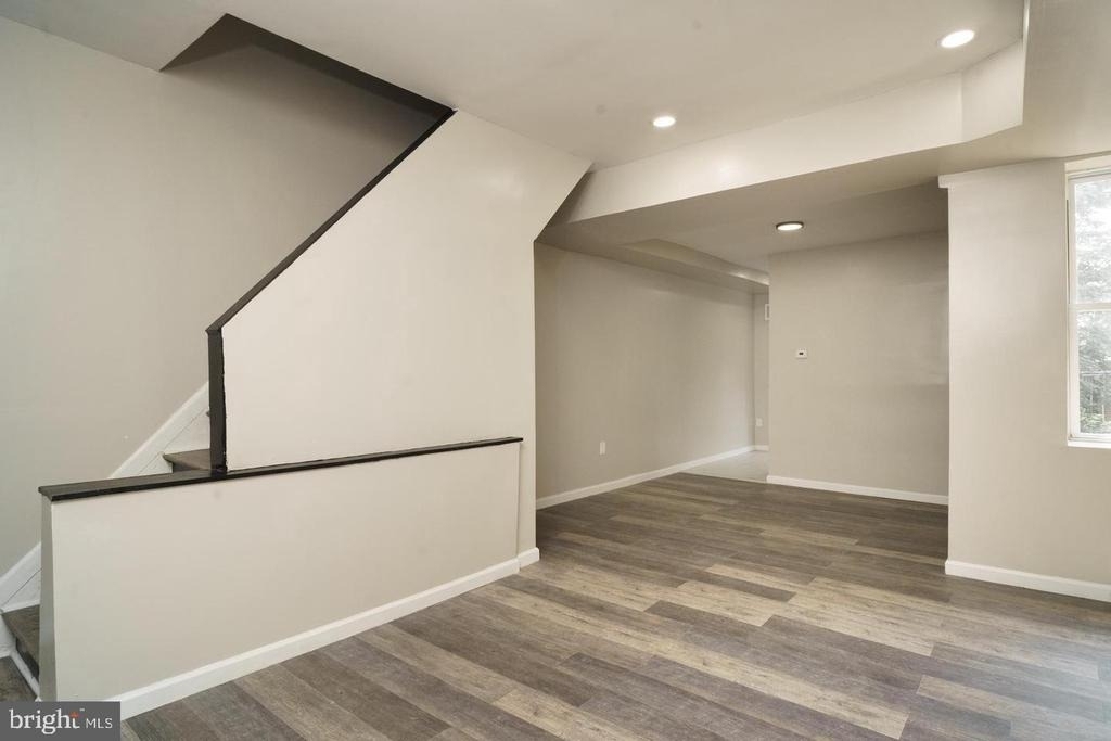 5820 Willows Avenue - Photo 10