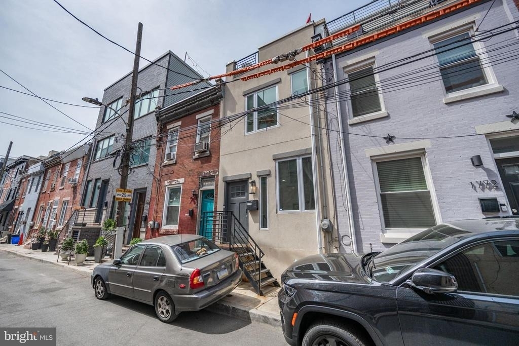 1770 Waterloo Street - Photo 25