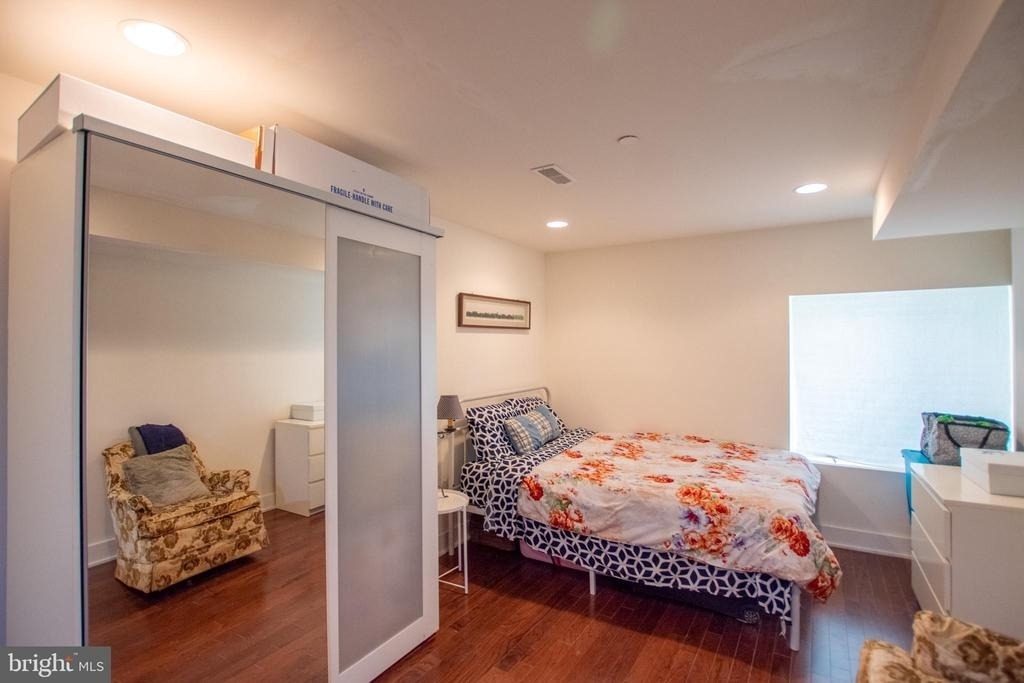 1441 S Bouvier Street - Photo 22
