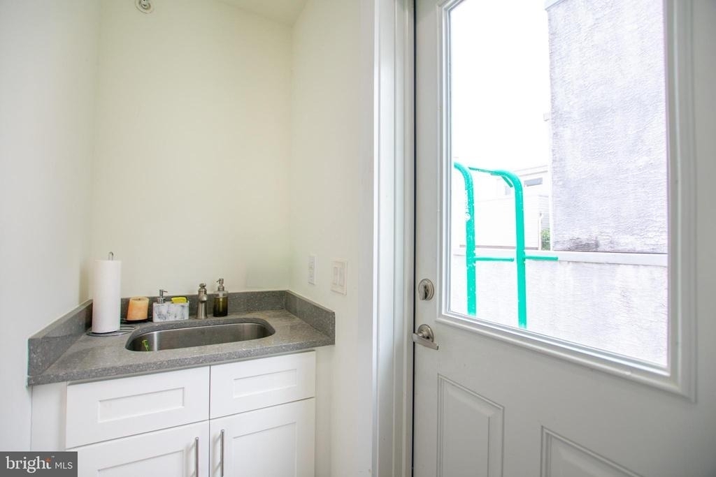 1441 S Bouvier Street - Photo 17