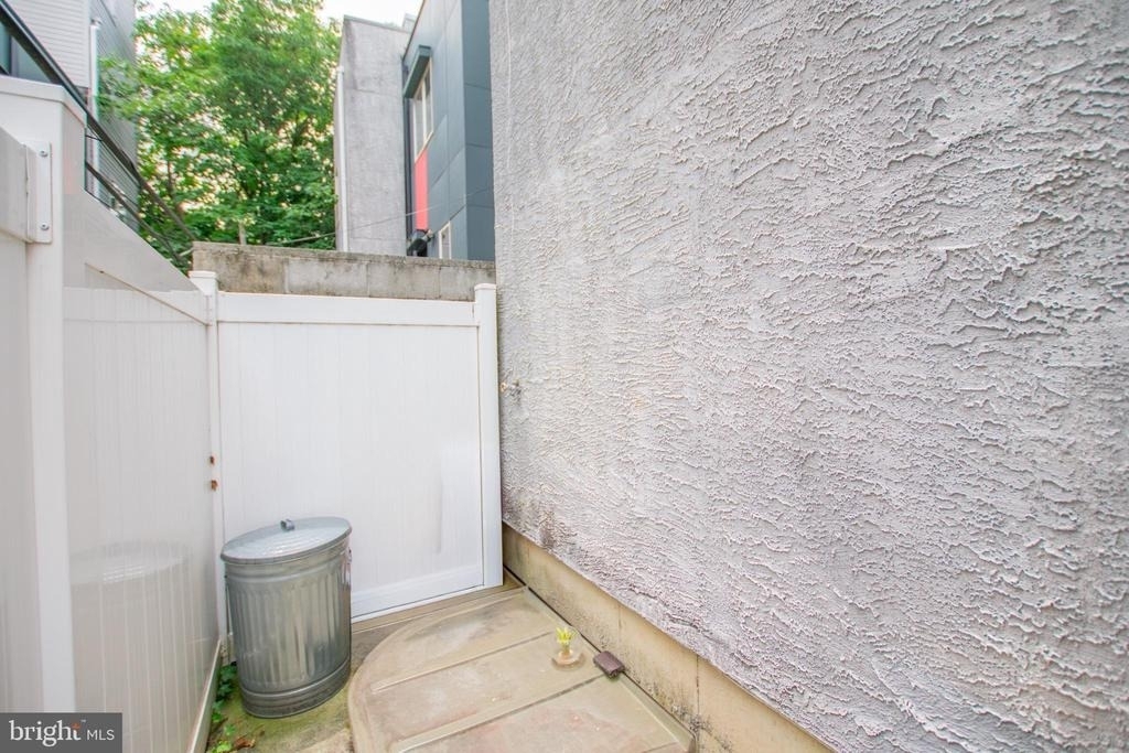 1441 S Bouvier Street - Photo 7