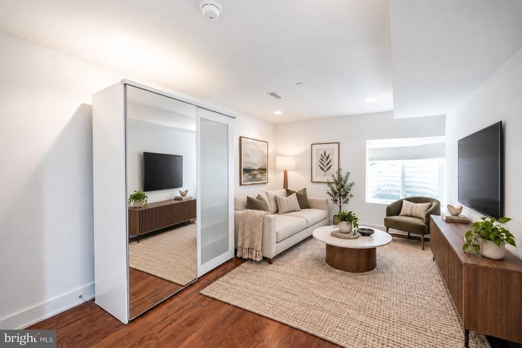 1441 S Bouvier Street - Photo 40