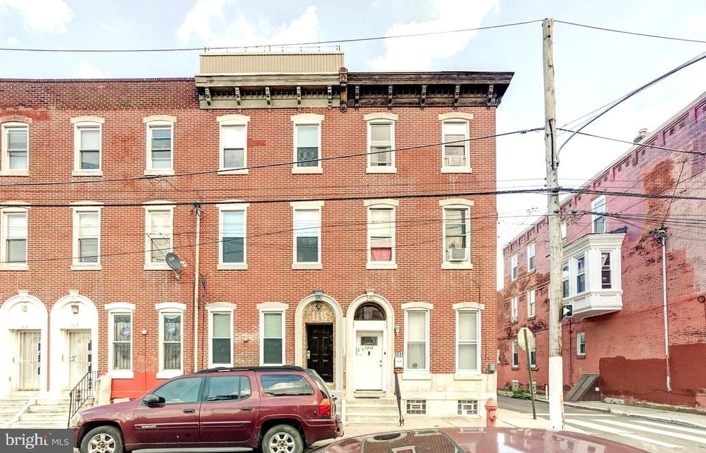 1315 N 19th Street - Photo 1