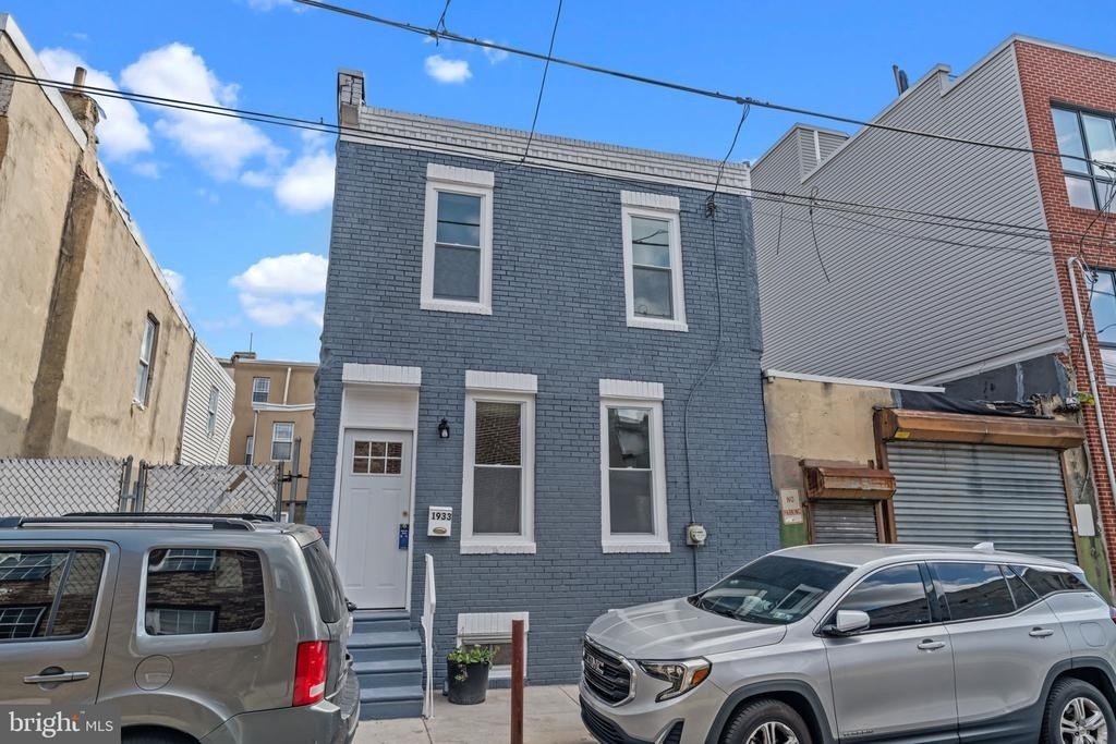 1933 N Palethorp Street - Photo 0