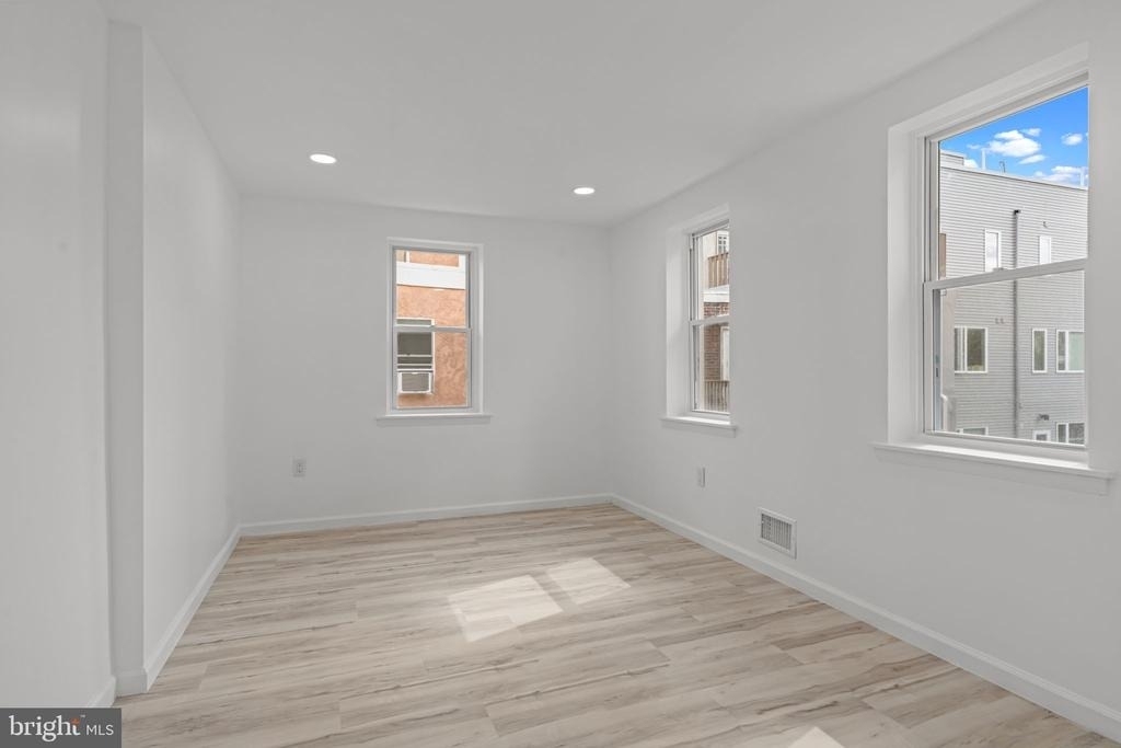 1933 N Palethorp Street - Photo 8