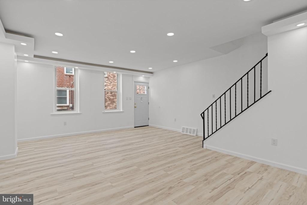 1933 N Palethorp Street - Photo 3