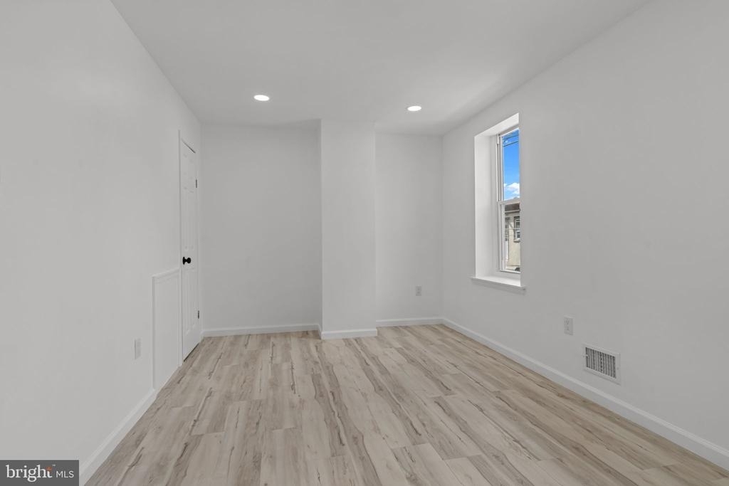 1933 N Palethorp Street - Photo 11