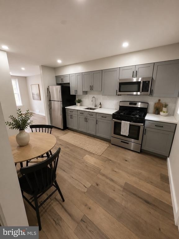 2723 Sears Street - Photo 0
