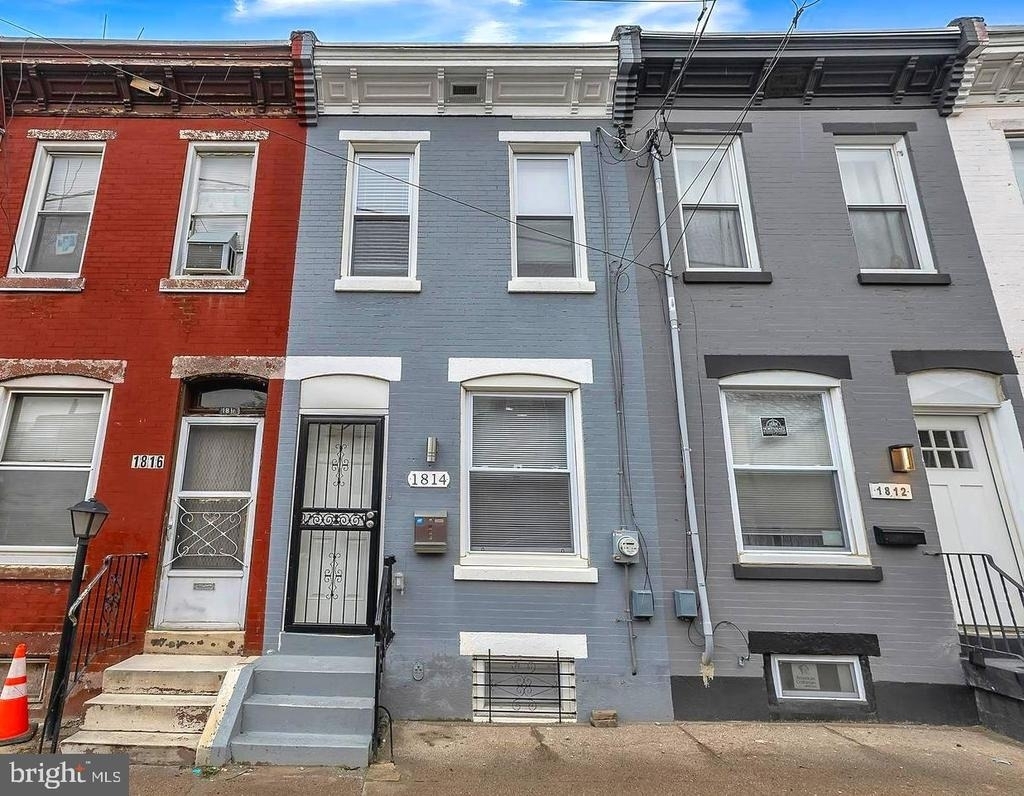 1814 E Albert Street - Photo 0