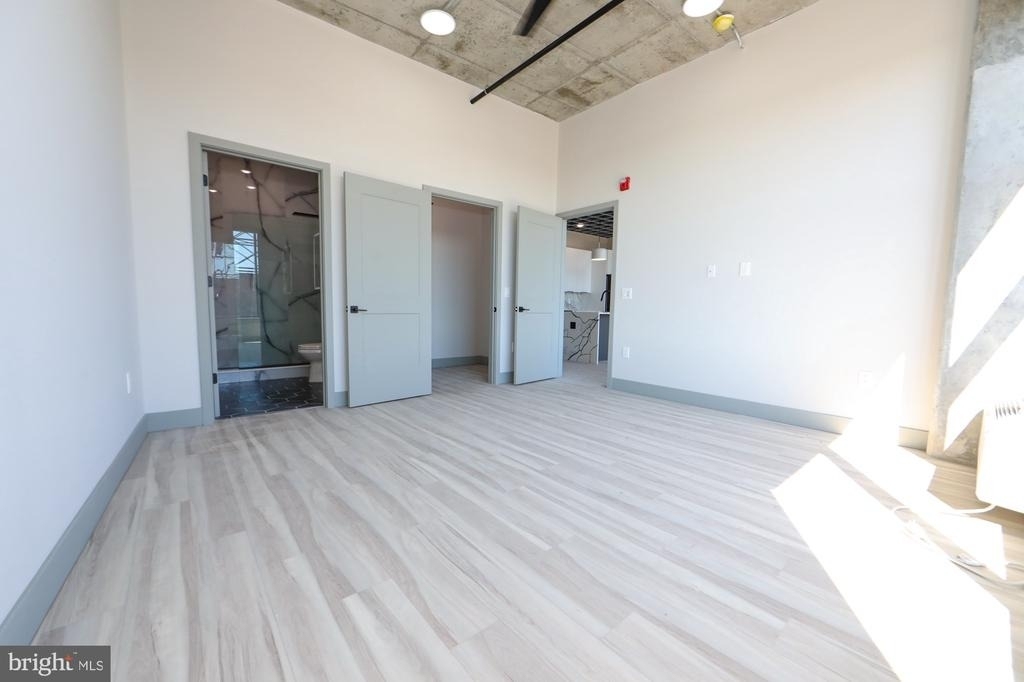 1810 E Venango Street - Photo 10