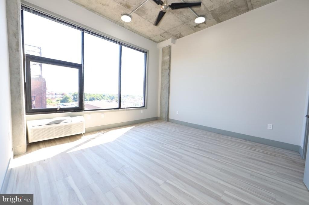 1810 E Venango Street - Photo 9
