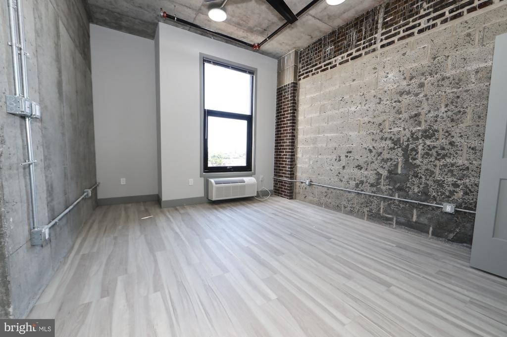 1810 E Venango Street - Photo 11