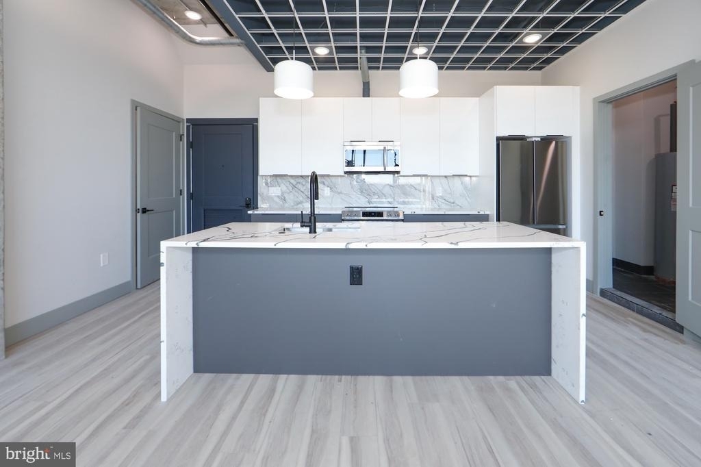 1810 E Venango Street - Photo 4