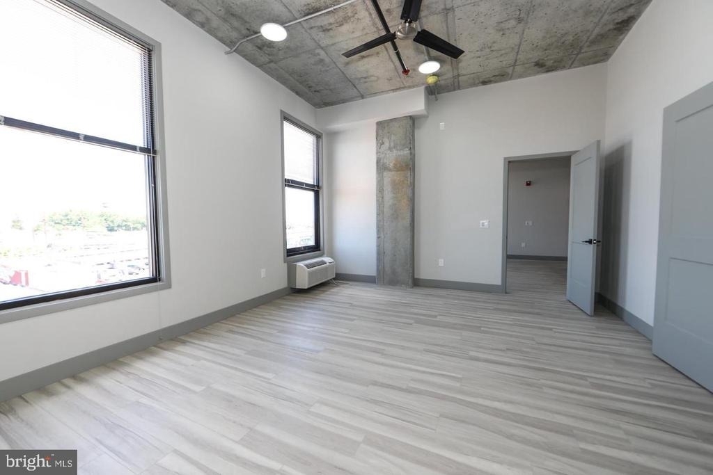 1810 E Venango Street - Photo 11