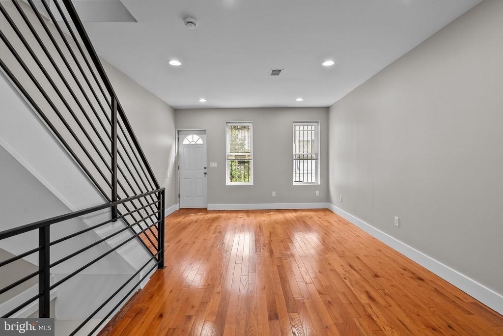 2142 N Percy Street - Photo 4